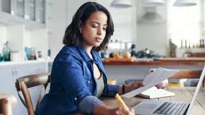 Scholarships for women in online MBA programs